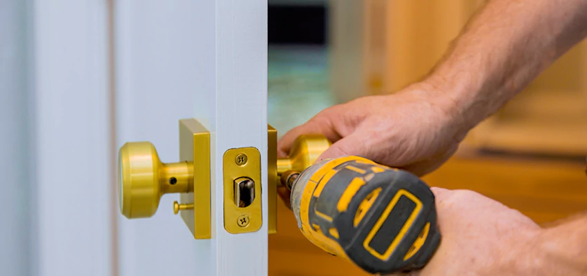 Local Locksmith For Key Fob Replacement in West Hollywood, California