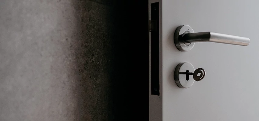 Front Door Handle Repair And Installation in West Hollywood, CA