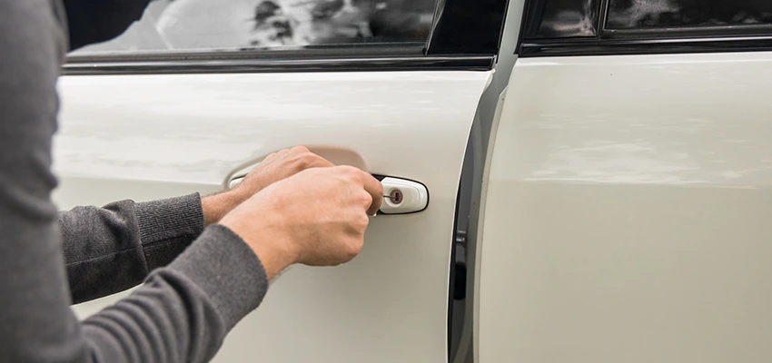 Unlock Car Door Service in West Hollywood, CA
