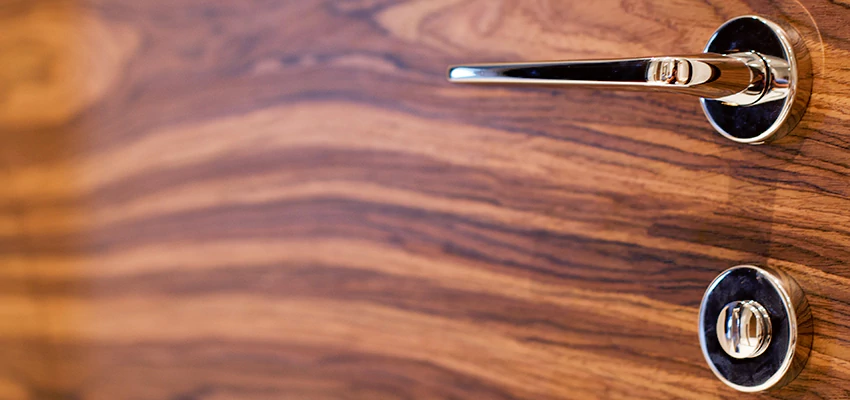 On Demand Locksmith For Key Fobs Repair in West Hollywood, California